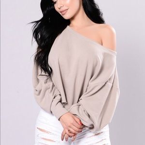 Oversized crop sweater